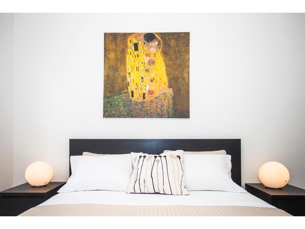 Olive Tree Apartments สปลิท ภายนอก รูปภาพ